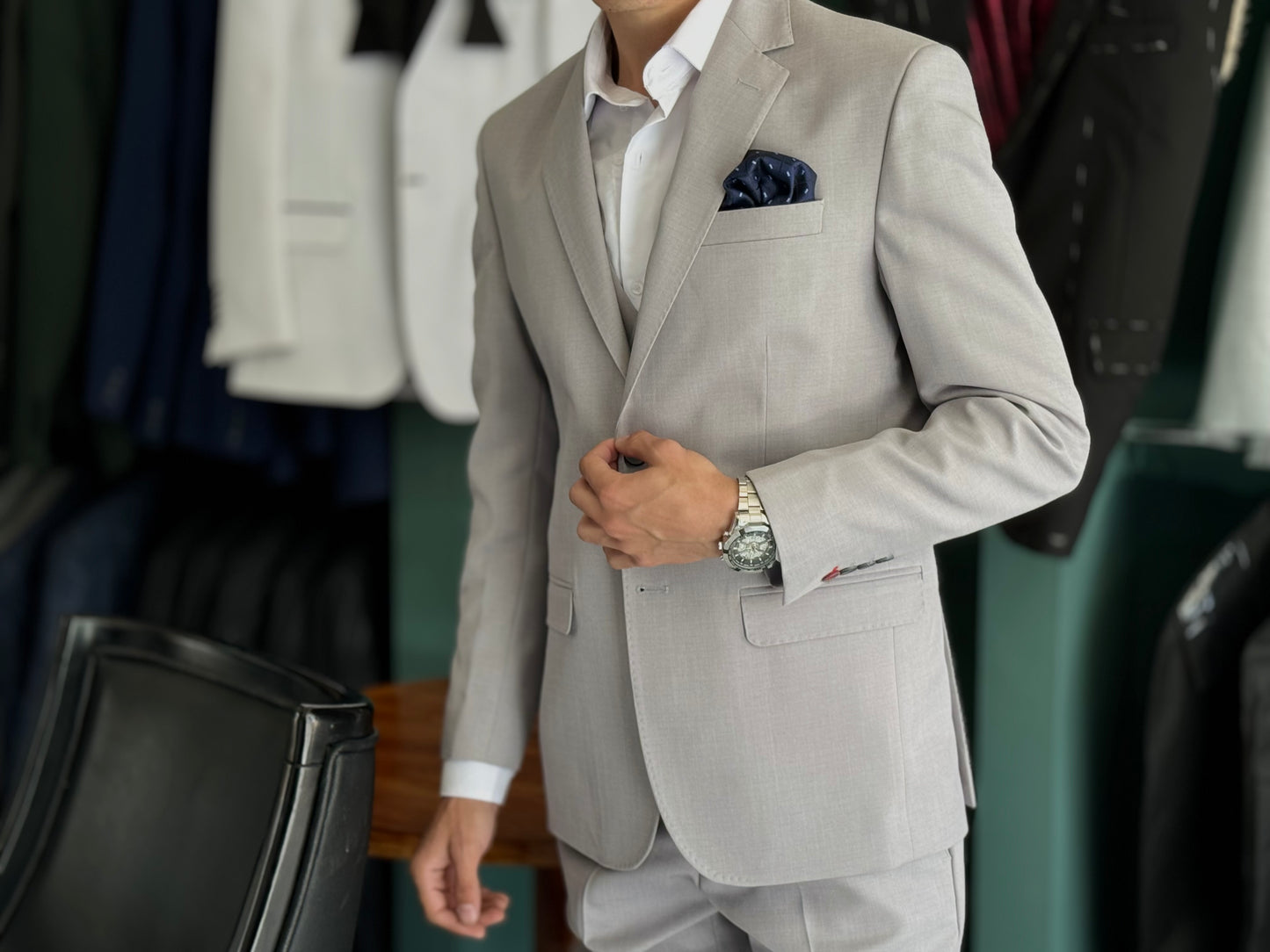 Traje Gris Perla
