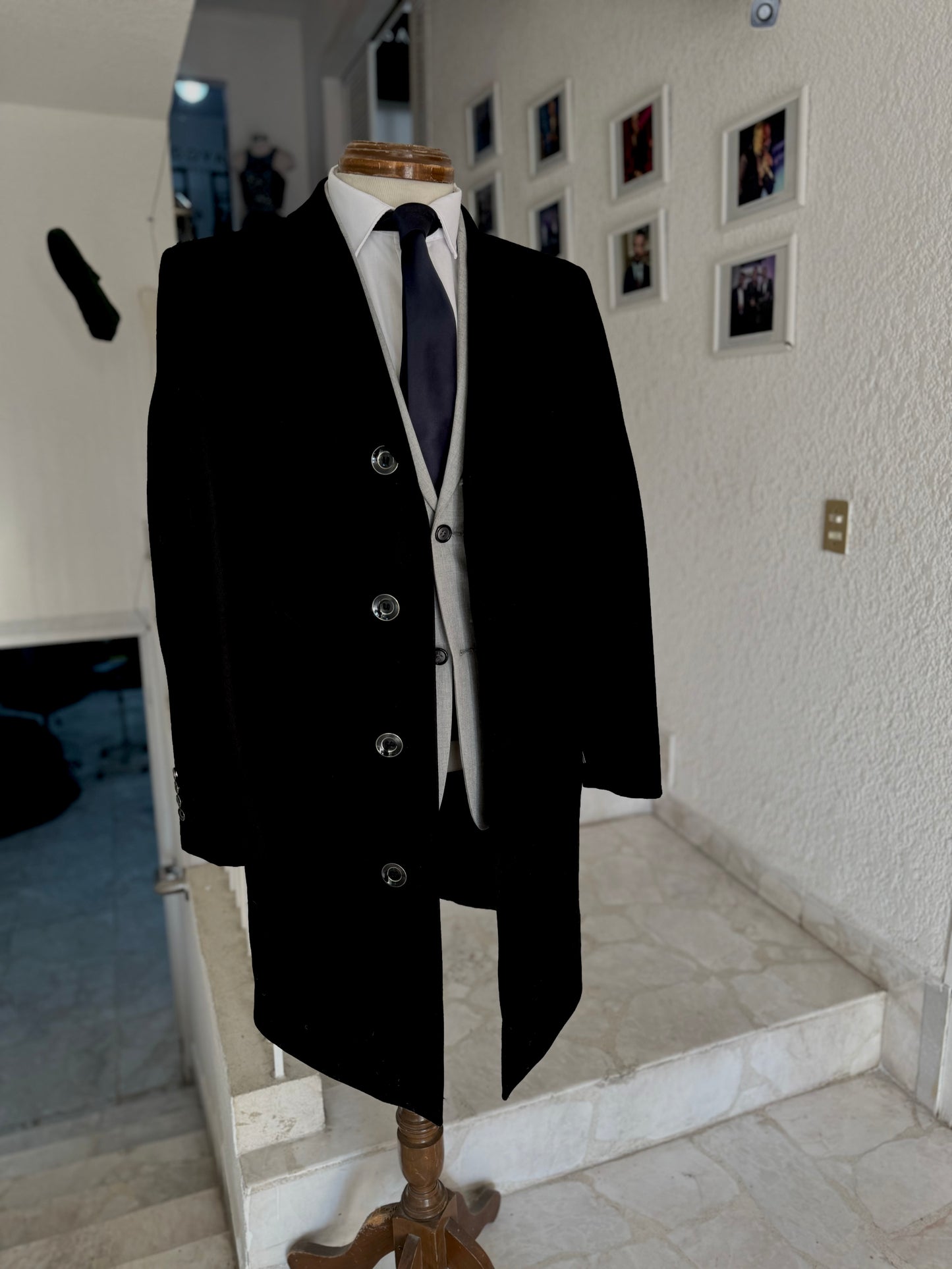 Abrigo Negro Premium