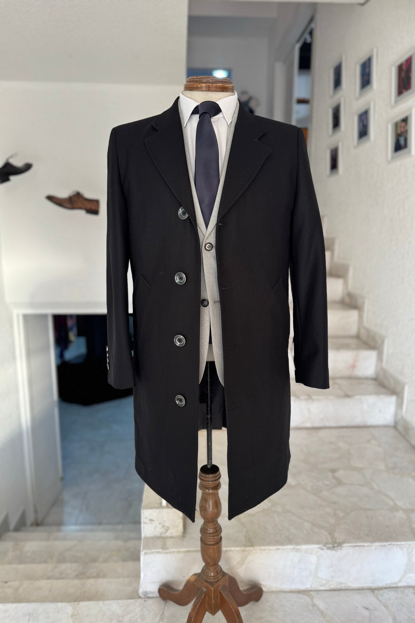 Abrigo Negro Premium
