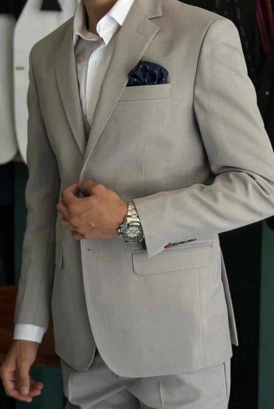 Traje Gris Perla